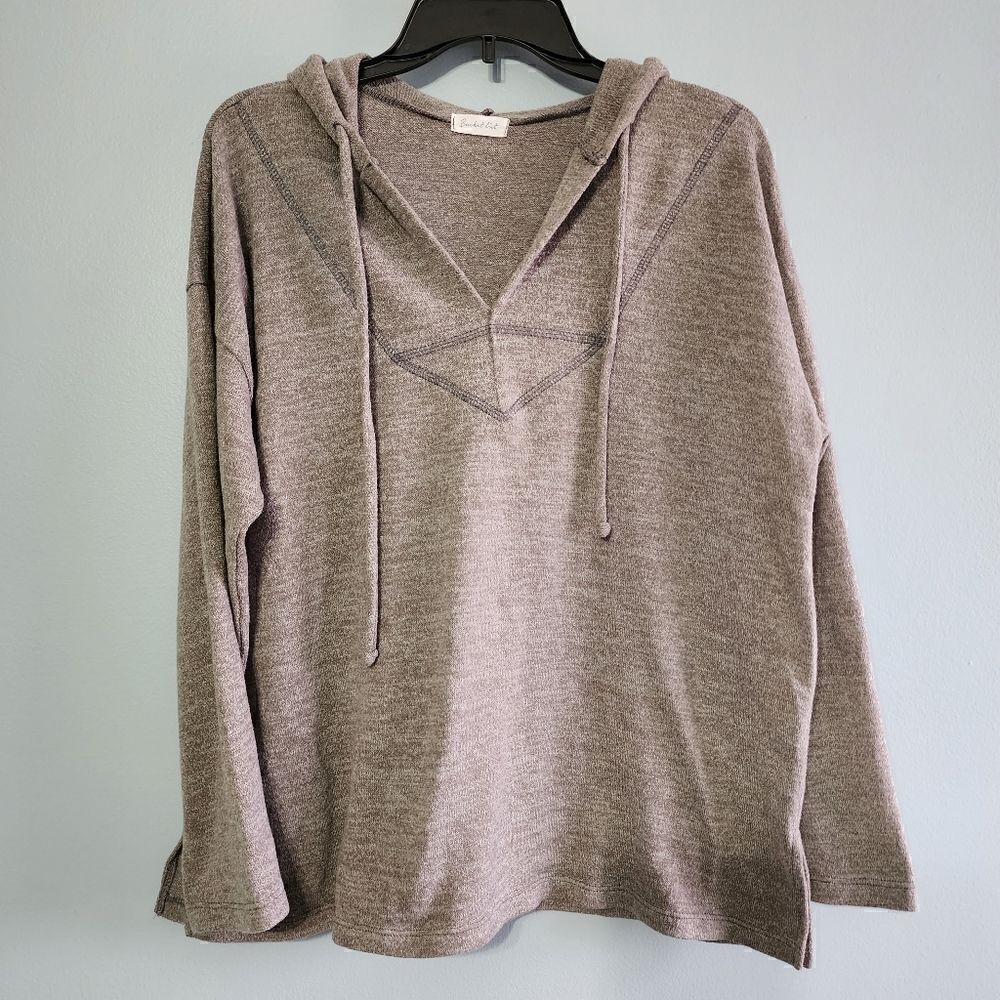 Bucketlist Lightweight Hooded Long Sleeve